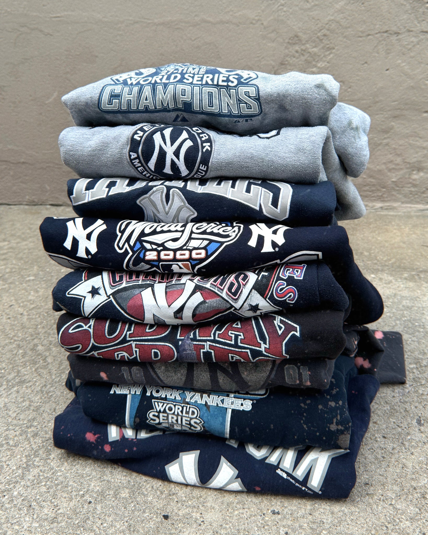 VINTAGE YANKEES TIE DYE SWEATSHIRT